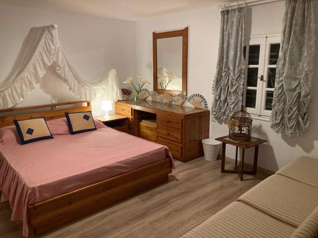 Lenia'S 1 Apartment Artemida  Bagian luar foto