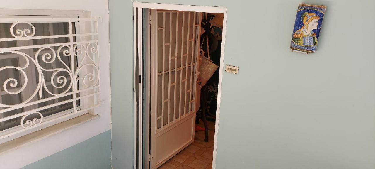Lenia'S 1 Apartment Artemida  Bagian luar foto